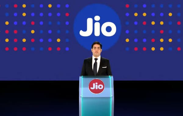 India’s AI Race Heats Up: Jio Unveils ‘JioGPT Max’ — A New Challenge to OpenAI and Google?